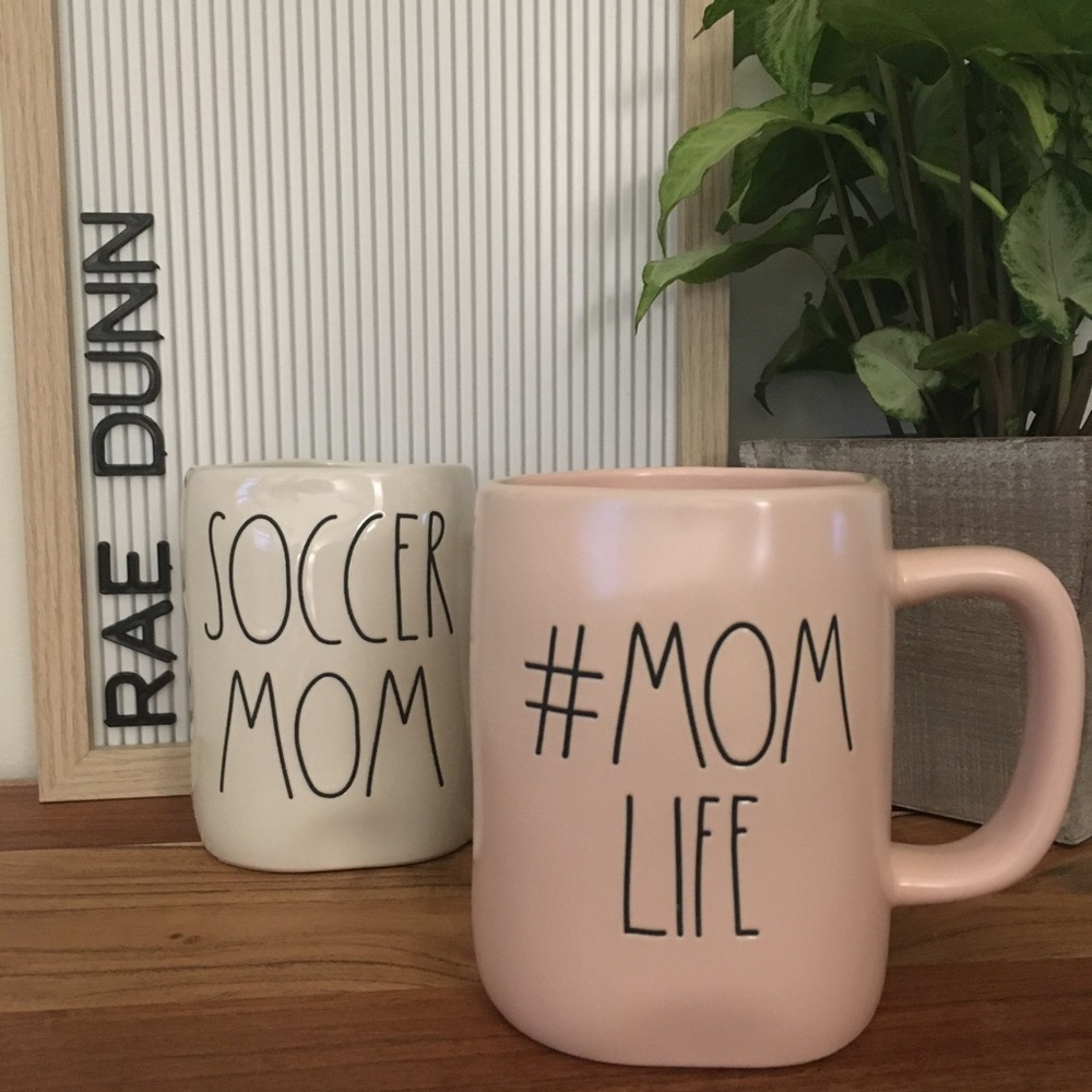 Rae Dunn mug set